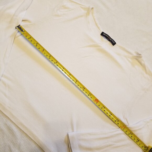 Brandy Melville White Crop 3/4 Sleeve Top Ribbed Relaxed Fit Small Shirt Crew - Picture 8 of 9